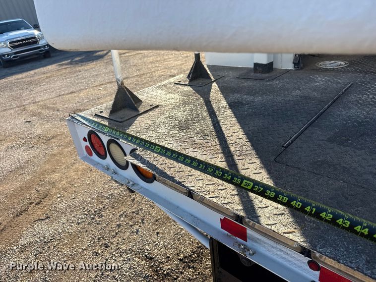 image for item EG1802 2016 Ford F550 Super Duty bucket truck