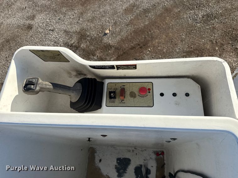 image for item EG1802 2016 Ford F550 Super Duty bucket truck