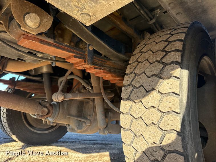 image for item EG1802 2016 Ford F550 Super Duty bucket truck