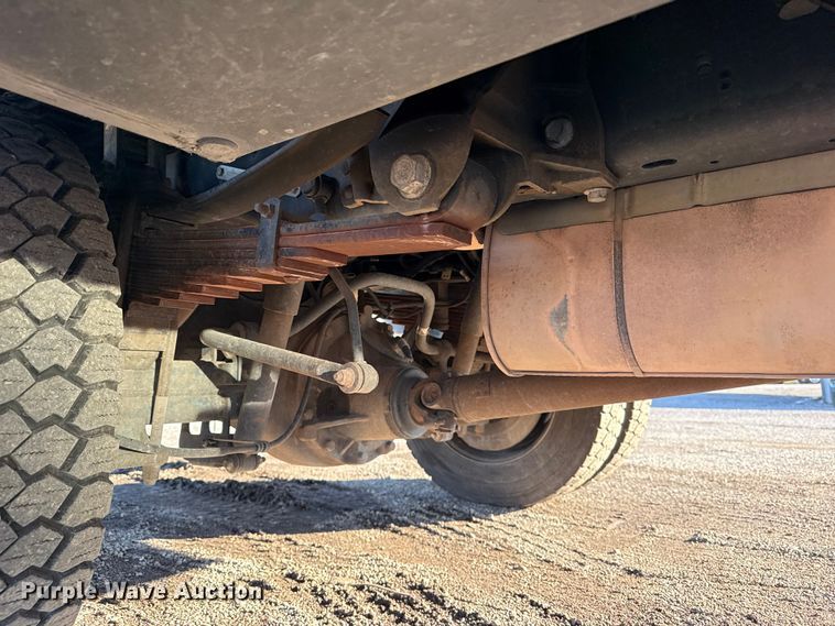 image for item EG1802 2016 Ford F550 Super Duty bucket truck