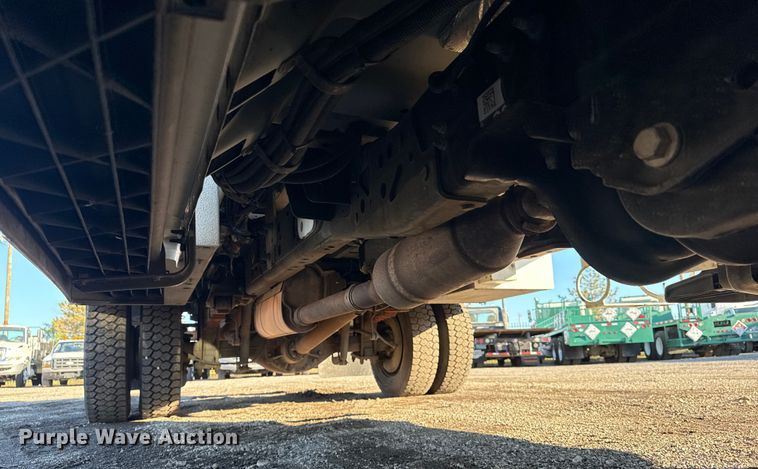 image for item EG1802 2016 Ford F550 Super Duty bucket truck