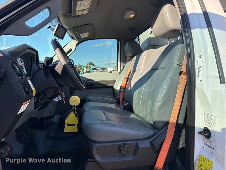 image for item EG1802 2016 Ford F550 Super Duty bucket truck