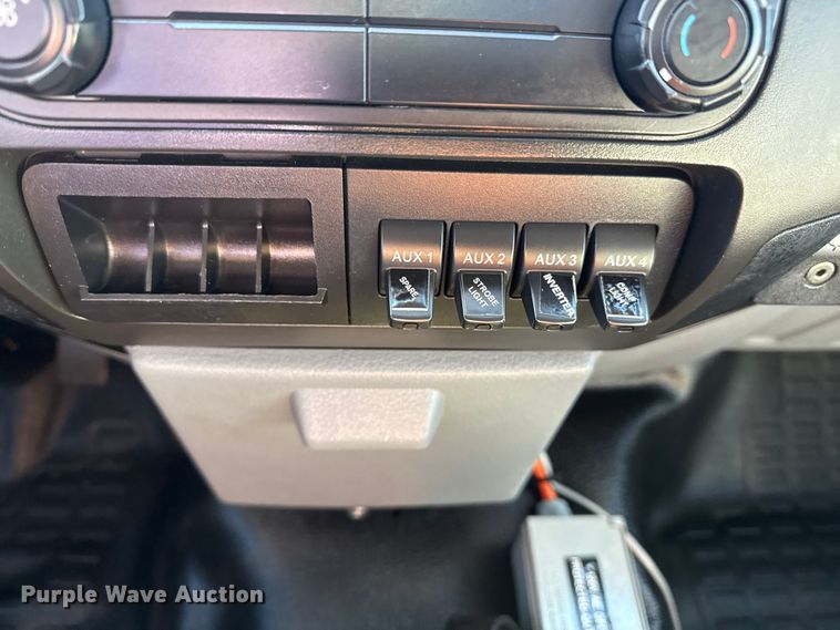 image for item EG1802 2016 Ford F550 Super Duty bucket truck