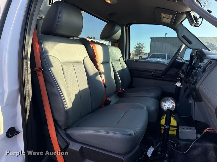 image for item EG1802 2016 Ford F550 Super Duty bucket truck