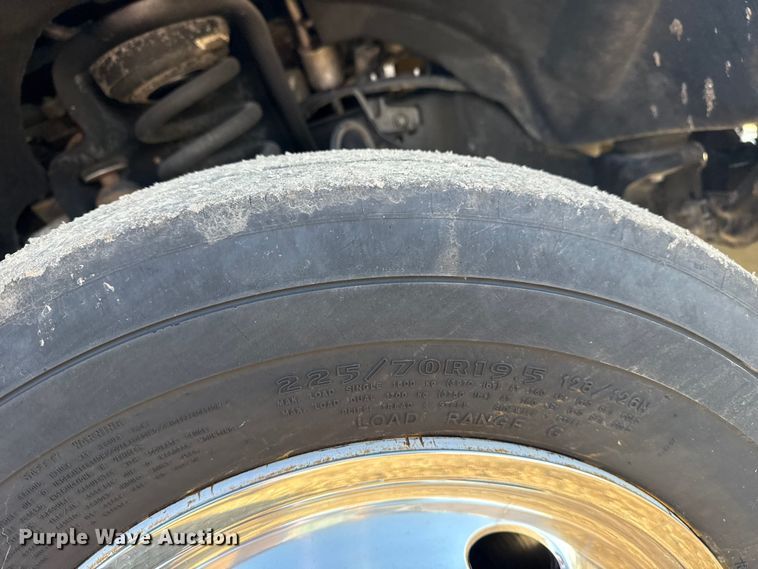 image for item EG1802 2016 Ford F550 Super Duty bucket truck