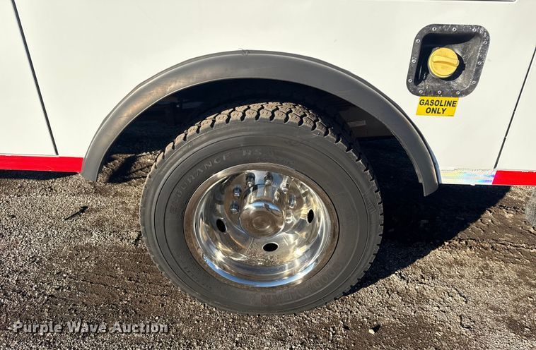 image for item EG1802 2016 Ford F550 Super Duty bucket truck