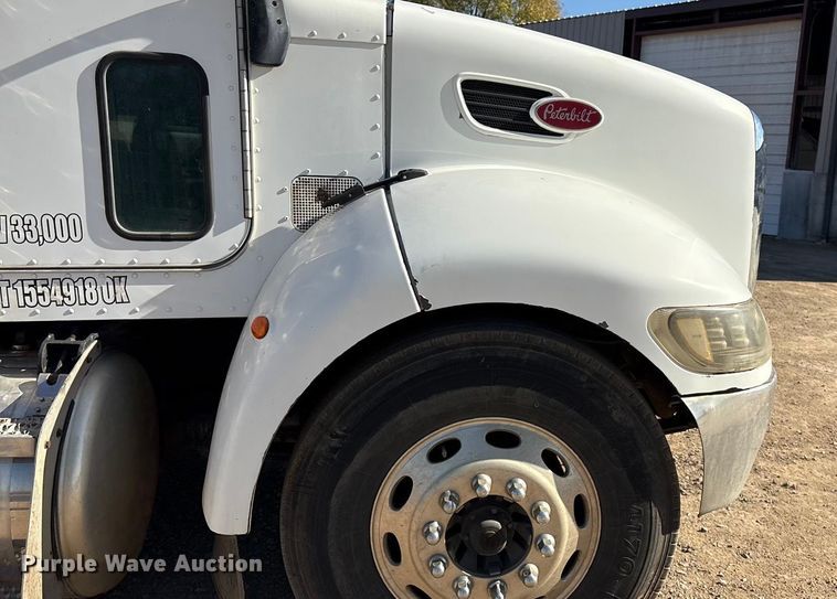 image for item EG8269 2006 Peterbilt 335 fuel truck