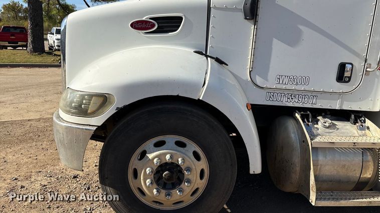 image for item EG8269 2006 Peterbilt 335 fuel truck