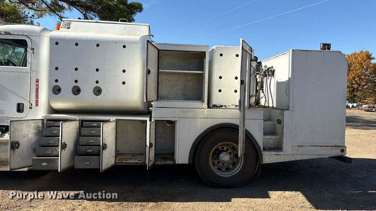 image for item EG8269 2006 Peterbilt 335 fuel truck