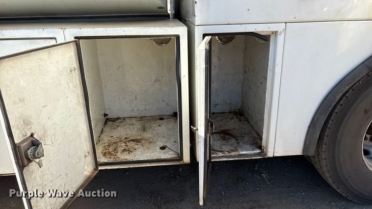 image for item EG8269 2006 Peterbilt 335 fuel truck