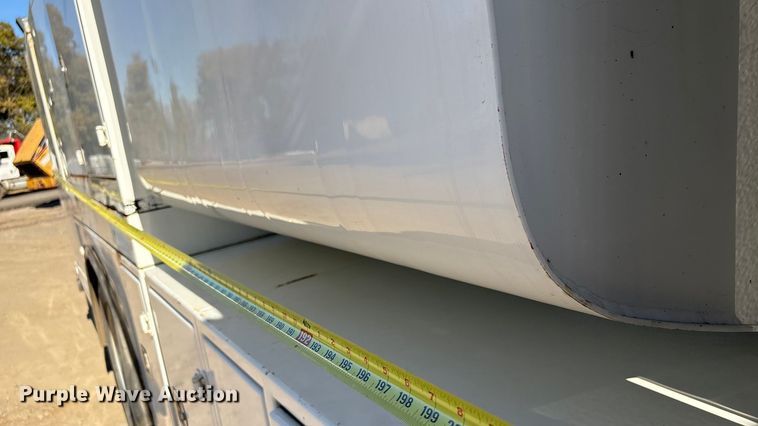 image for item EG8269 2006 Peterbilt 335 fuel truck