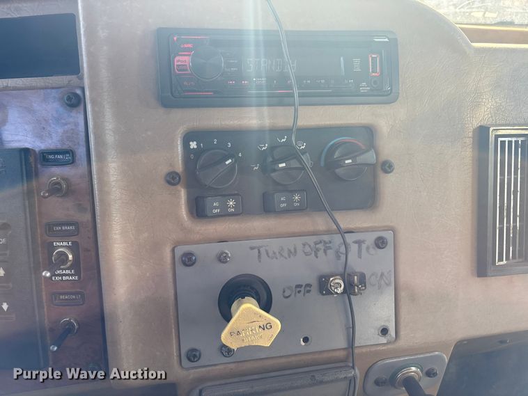 image for item EG8269 2006 Peterbilt 335 fuel truck