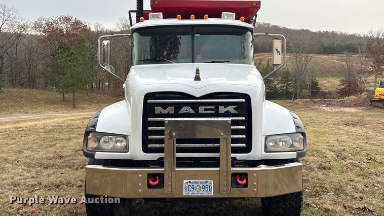 image for item EG8300 2008 Mack GU713 dump truck