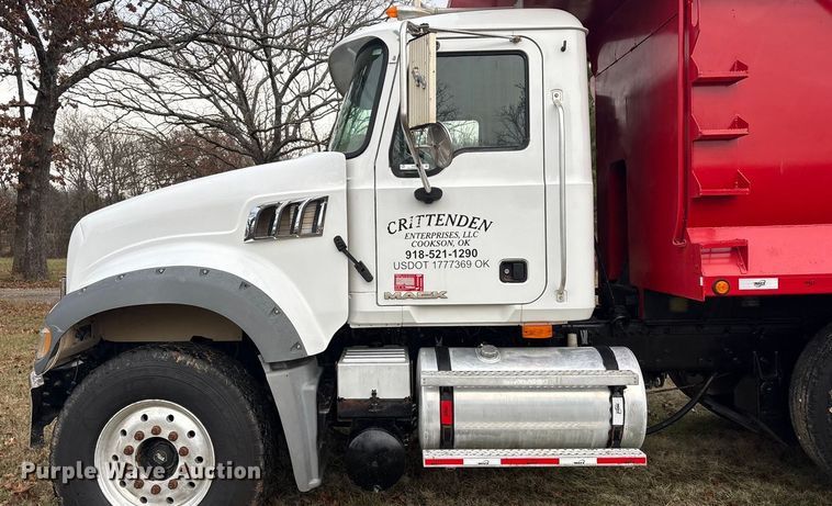 image for item EG8300 2008 Mack GU713 dump truck