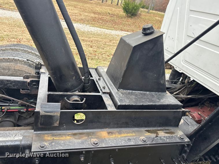 image for item EG8300 2008 Mack GU713 dump truck