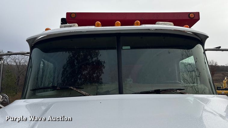 image for item EG8300 2008 Mack GU713 dump truck