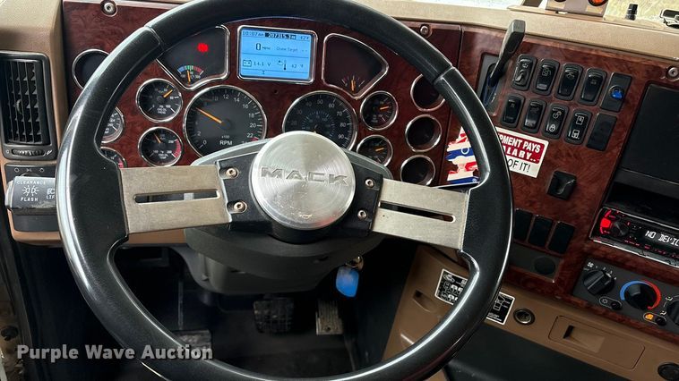 image for item EG8300 2008 Mack GU713 dump truck