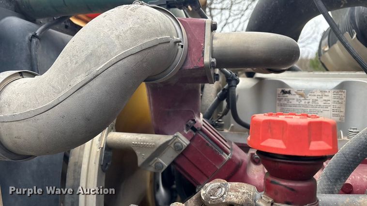 image for item EG8300 2008 Mack GU713 dump truck