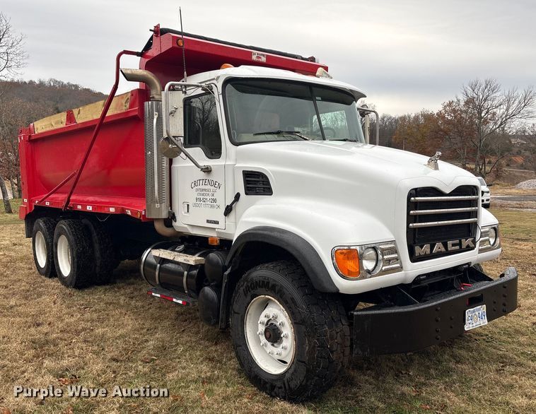 image for item EG8301 2007 Mack CV713 dump truck