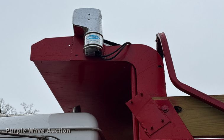 image for item EG8301 2007 Mack CV713 dump truck