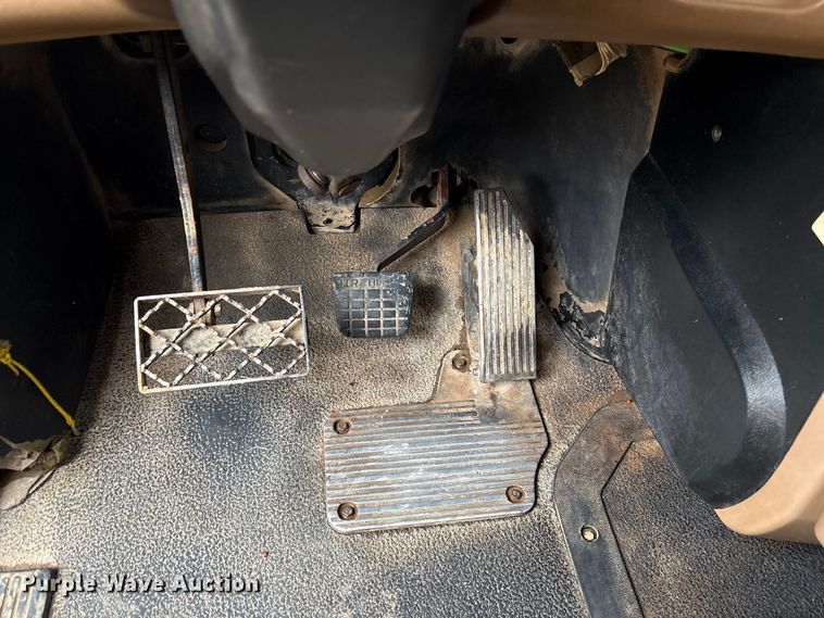 image for item EG8301 2007 Mack CV713 dump truck