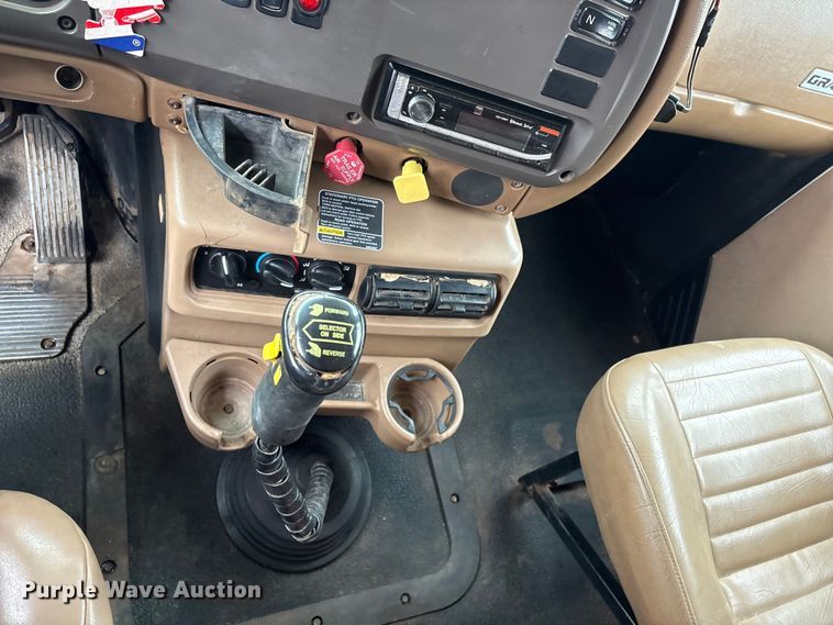 image for item EG8301 2007 Mack CV713 dump truck