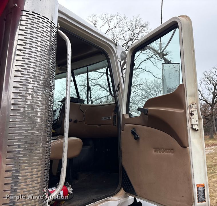 image for item EG8301 2007 Mack CV713 dump truck