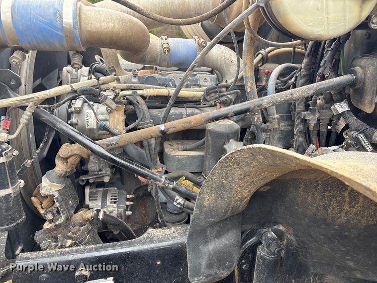 image for item EG8301 2007 Mack CV713 dump truck