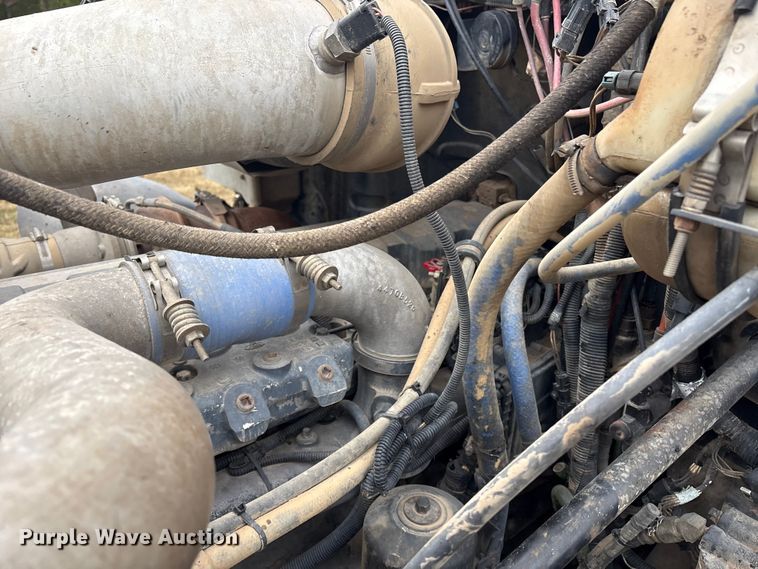 image for item EG8301 2007 Mack CV713 dump truck