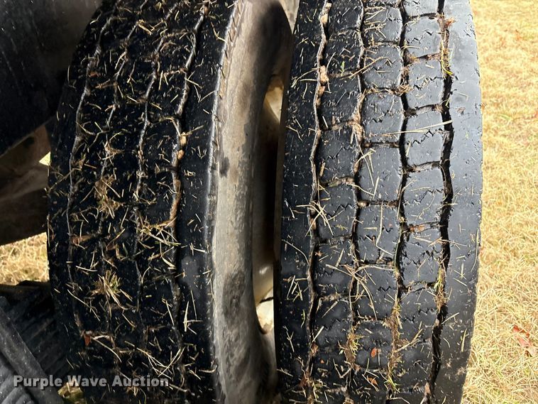 image for item EG8301 2007 Mack CV713 dump truck