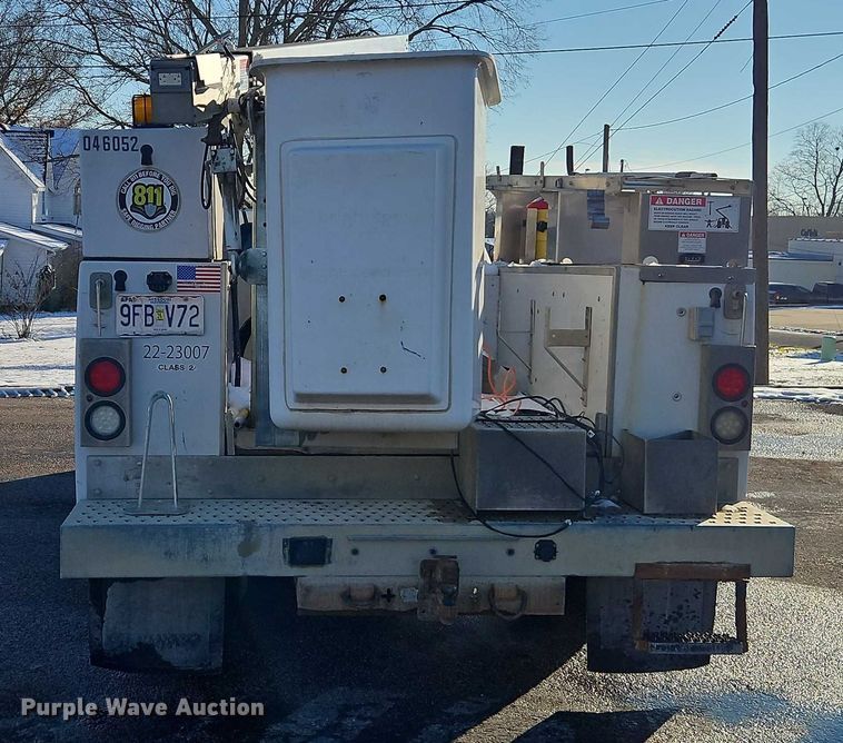 image for item EI8933 2012 Chevrolet Silverado 3500 bucket truck