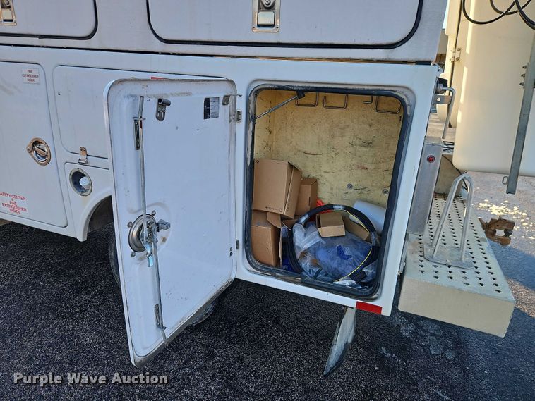 image for item EI8933 2012 Chevrolet Silverado 3500 bucket truck