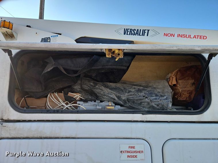 image for item EI8933 2012 Chevrolet Silverado 3500 bucket truck