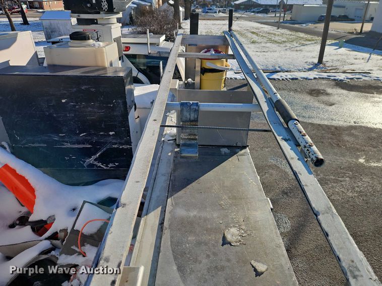 image for item EI8933 2012 Chevrolet Silverado 3500 bucket truck