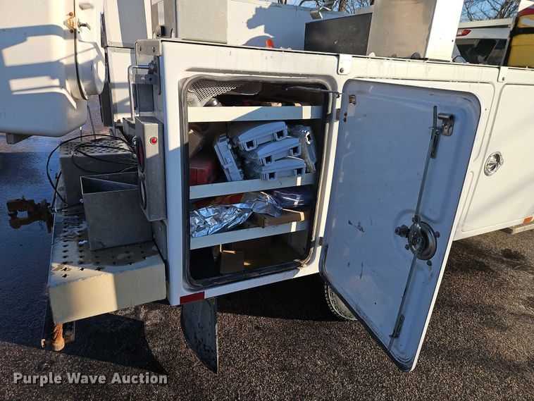 image for item EI8933 2012 Chevrolet Silverado 3500 bucket truck