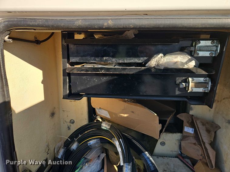 image for item EI8933 2012 Chevrolet Silverado 3500 bucket truck