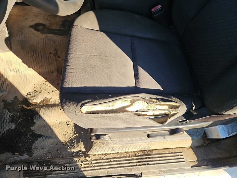 image for item EI8933 2012 Chevrolet Silverado 3500 bucket truck