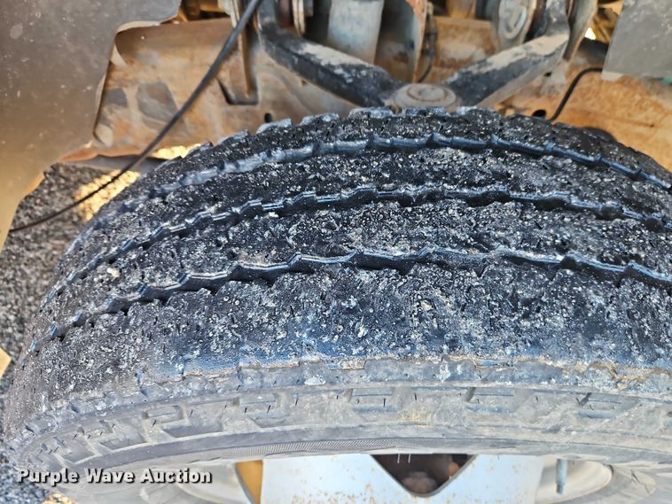 image for item EI8933 2012 Chevrolet Silverado 3500 bucket truck