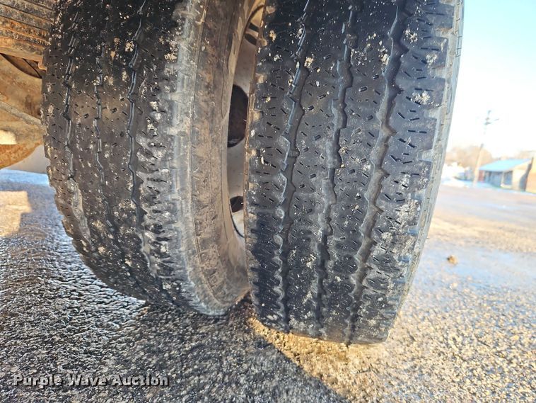 image for item EI8933 2012 Chevrolet Silverado 3500 bucket truck