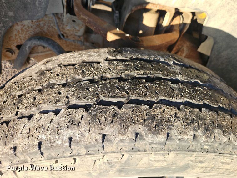 image for item EI8933 2012 Chevrolet Silverado 3500 bucket truck