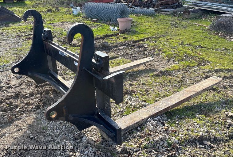 image for item EJ7769 John Deere loader forks