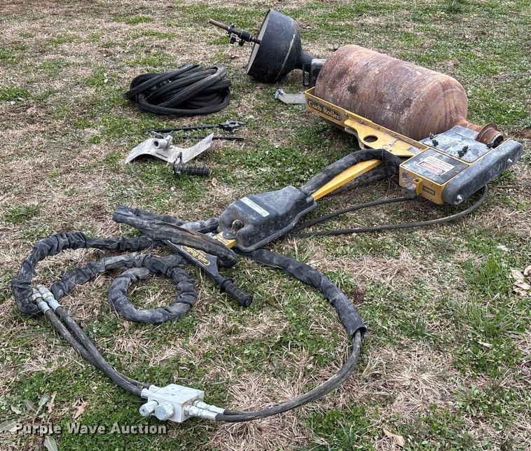 image for item EJ7776 Curb Roller MFG CM4000 curb roller