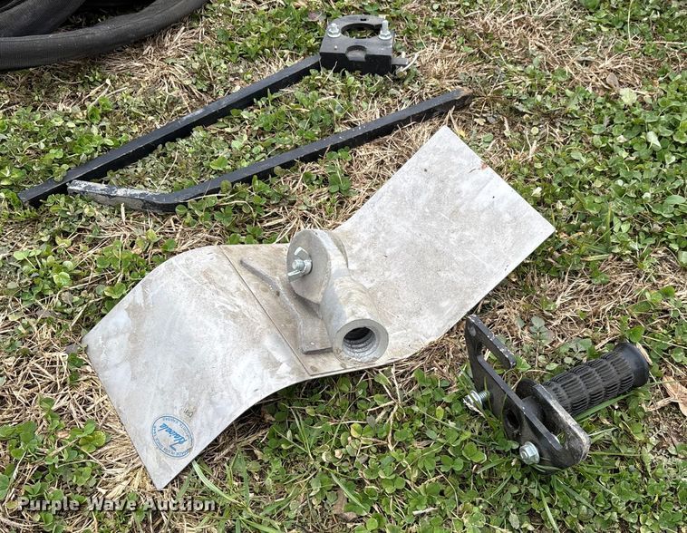 image for item EJ7776 Curb Roller MFG CM4000 curb roller