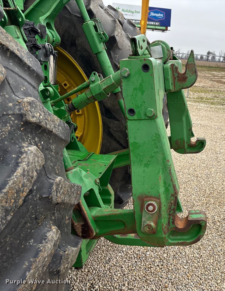 image for item EM0056 2007 John Deere 8330 MFWD tractor