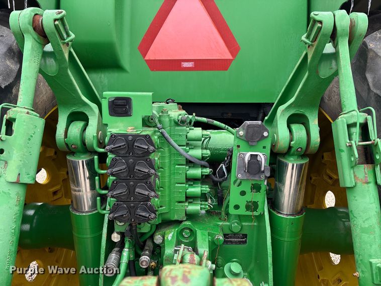 image for item EM0056 2007 John Deere 8330 MFWD tractor
