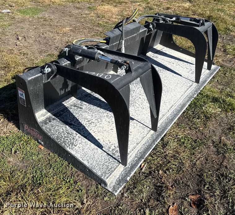 image for item EN0064 Pabreak skid steer grapple bucket