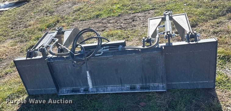 image for item EN0064 Pabreak skid steer grapple bucket