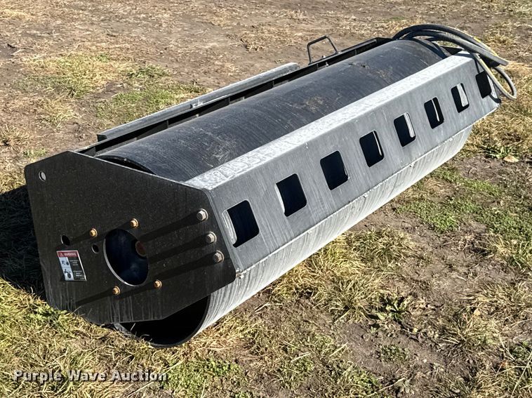 image for item EN0065 Skid steer vibratory roller