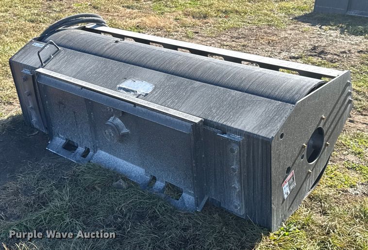 image for item EN0065 Skid steer vibratory roller