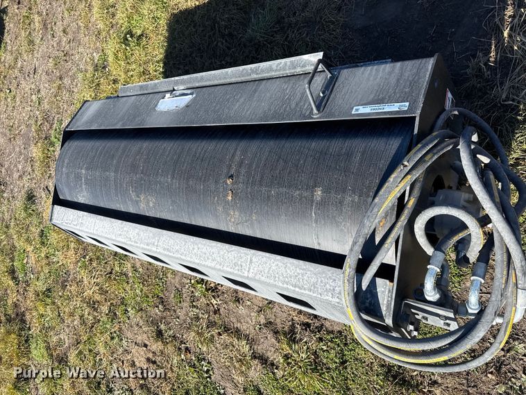 image for item EN0065 Skid steer vibratory roller